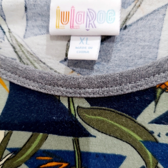LulaRoe Randy - Picture 3 of 4